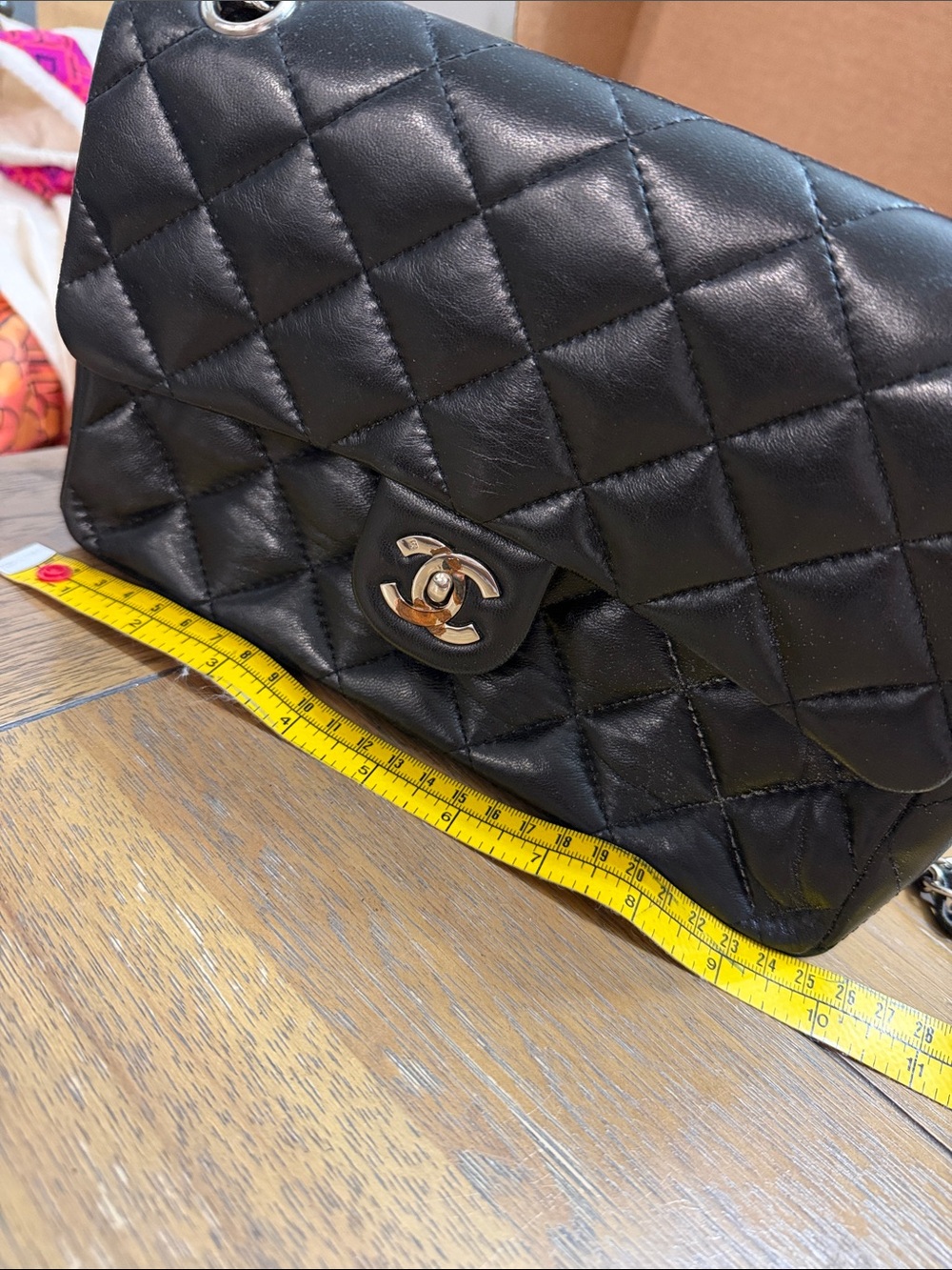 GWP CHANEl Black Quilted Shoulder Bag with Silver Hardware - Picture 17 of 17